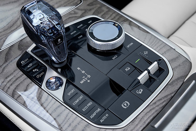 宝马X7正式上市