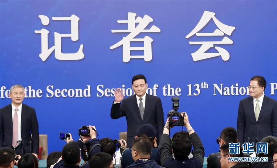 国资委答记者问