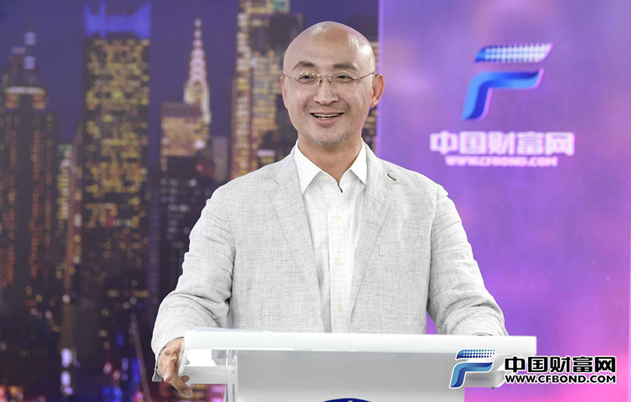 中国上市公司协会副会长兼秘书长何龙灿致辞