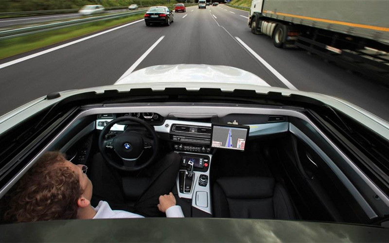 谈“无人驾驶”技术！